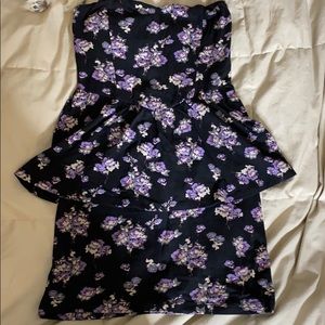 Pacsun right dress with ridge over abdomen